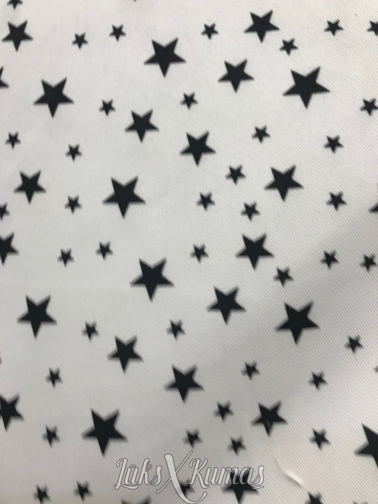 Beyaz Zeminli Küçük Yıldızlar Desenli Kumaş